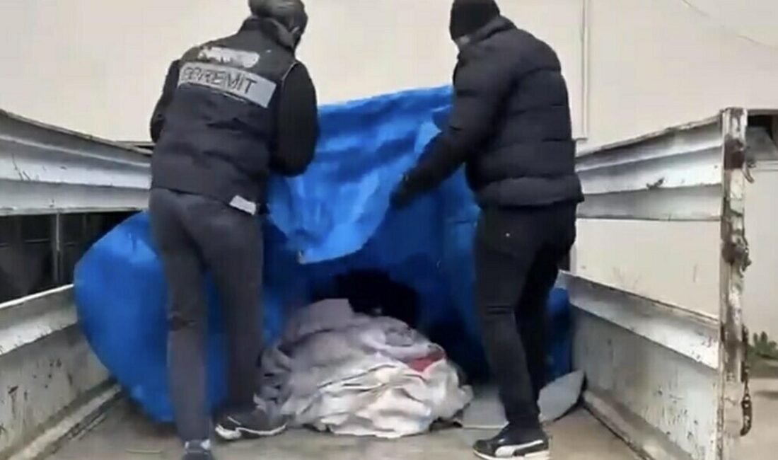 Abdulkadir AYDINIŞIK / EDREMİT (Balıkesir), (DHA)-BALIKESİR'de polisin şüphe üzerine durdurduğu