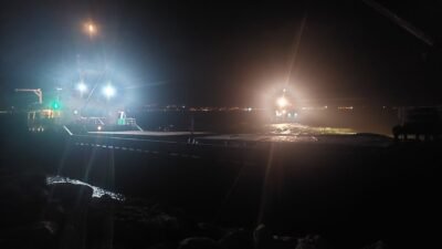Zeki KARADENİZ/ BANDIRMA(Balıkesir), (DHA)- BALIKESİR’in Bandırma ilçesinde, 8 mürettebatın bulunduğu