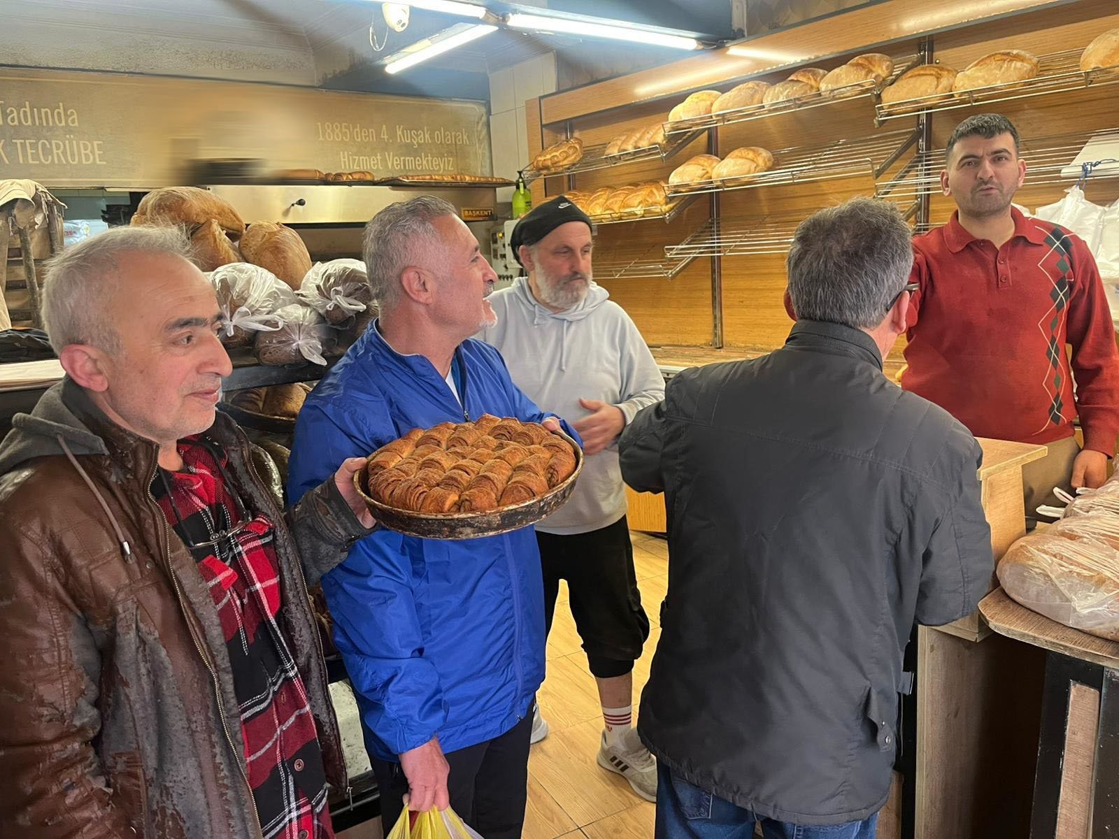 Tuna İŞLEYEN/TAVŞANLI, (Kütahya), (DHA)- KÜTAHYA’nın Tavşanlı ilçesinde yaşayanlar, Ramazan Bayramı