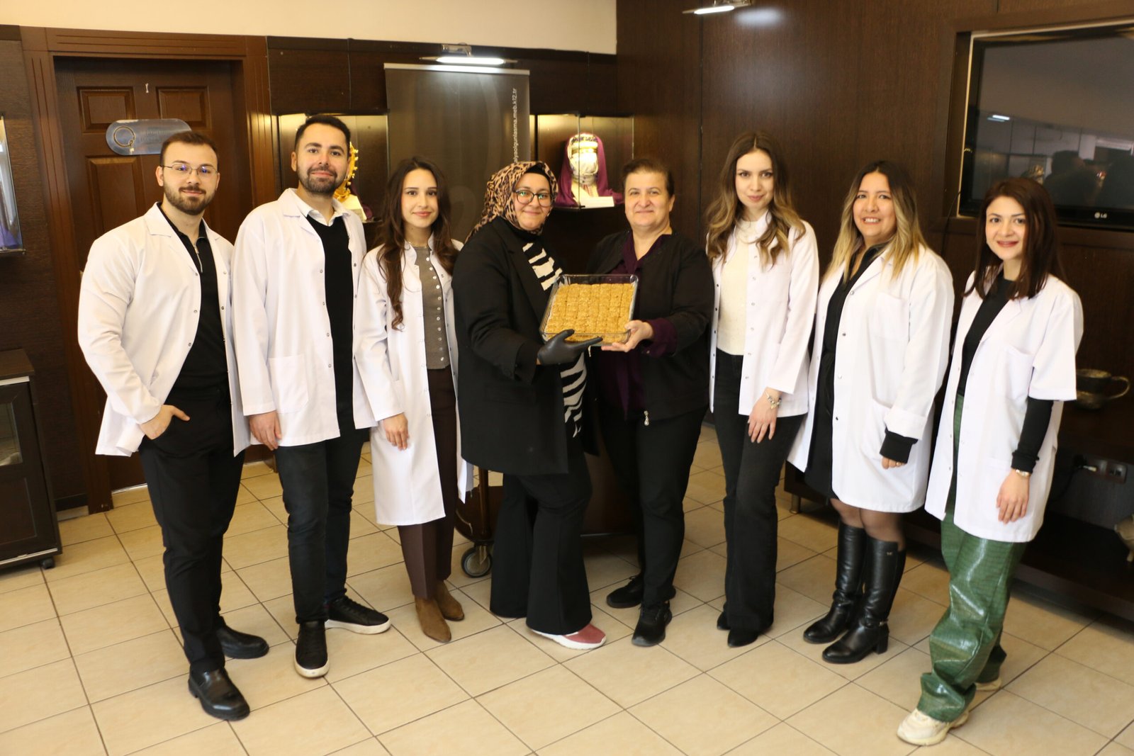 Aysu DURSUN/ANTALYA, (DHA)- ANTALYA Olgunlaşma Enstitüsü'nde uygulamalı hazırlanan Selçuklu Dönemi'ne