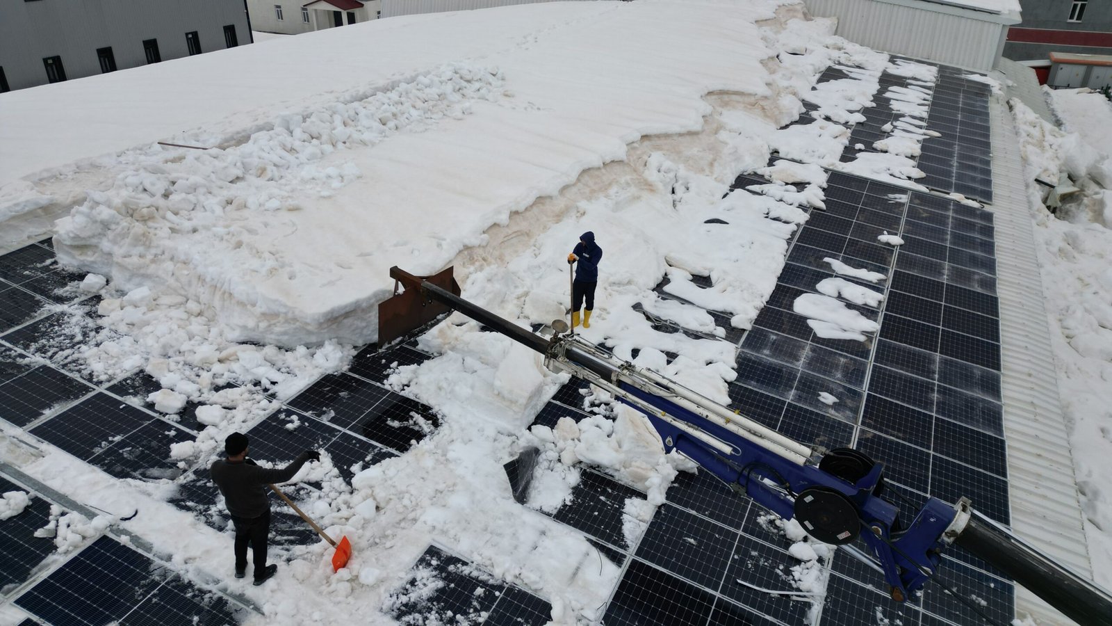 Özcan ÇİRİŞ/BİTLİS, (DHA)- BİTLİS’te organize sanayi bölgesinde (OSB) faaliyet gösteren