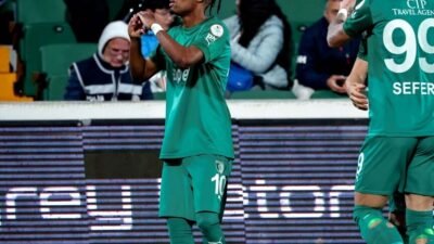 BODRUM, (DHA)- 1'inci Lig'de evinde Boluspor'u 2-0 mağlup eden Bodrum