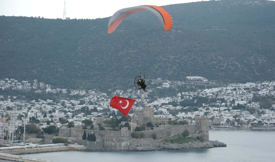 Fırat AKAY/BODRUM(Muğla),(DHA)-MUĞLA'nın Bodrum ilçesinde 18 Mart Şehitleri Anma Günü ve