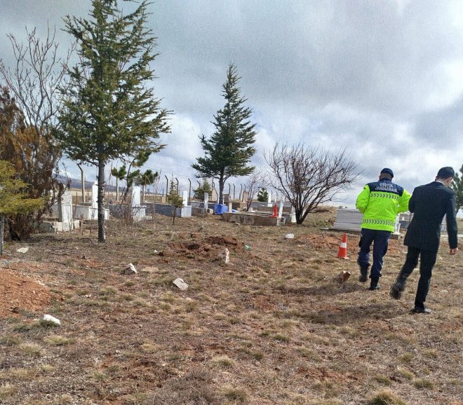 Erkan ALTUNTAŞ/ AKSARAY, (DHA)- AKSARAY’da Gamze Yıldırım (35), kız kardeşi