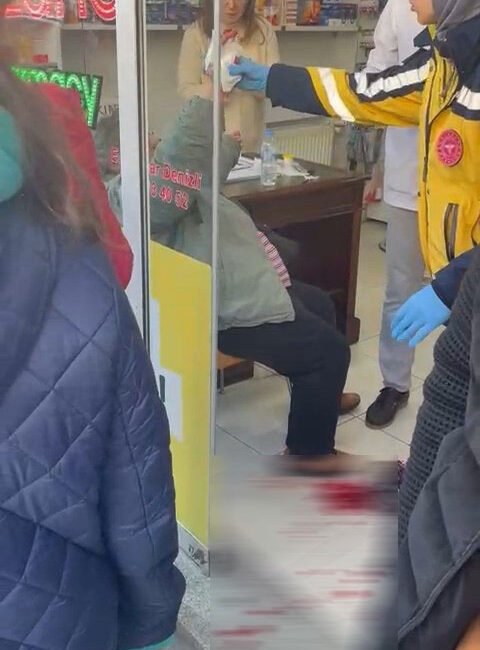 Kazım BULUT/GEMLİK (Bursa), (DHA)- BURSA'nın Gemlik ilçesinde silahlı saldırıya uğrayan