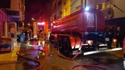 Barış YILMAZ/ BURSA, (DHA)- BURSA’nın Osmangazi ilçesinde 3 katlı bir