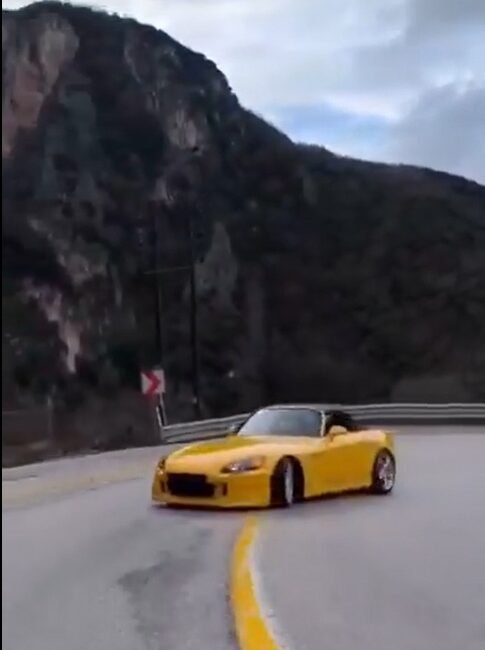 Bursa’da aracıyla drift atan şoföre 140 bin lira ceza Yavuz YILMAZ/İNEGÖL (Bursa), (DHA)-BURSA'nın İnegöl ilçesinde arabasıyla drift attığı ve