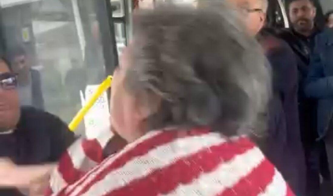 Yiğithan HÜYÜK/BURSA, (DHA)- BURSA’da, belediye otobüsündeki 2 kadın yolcu arasında