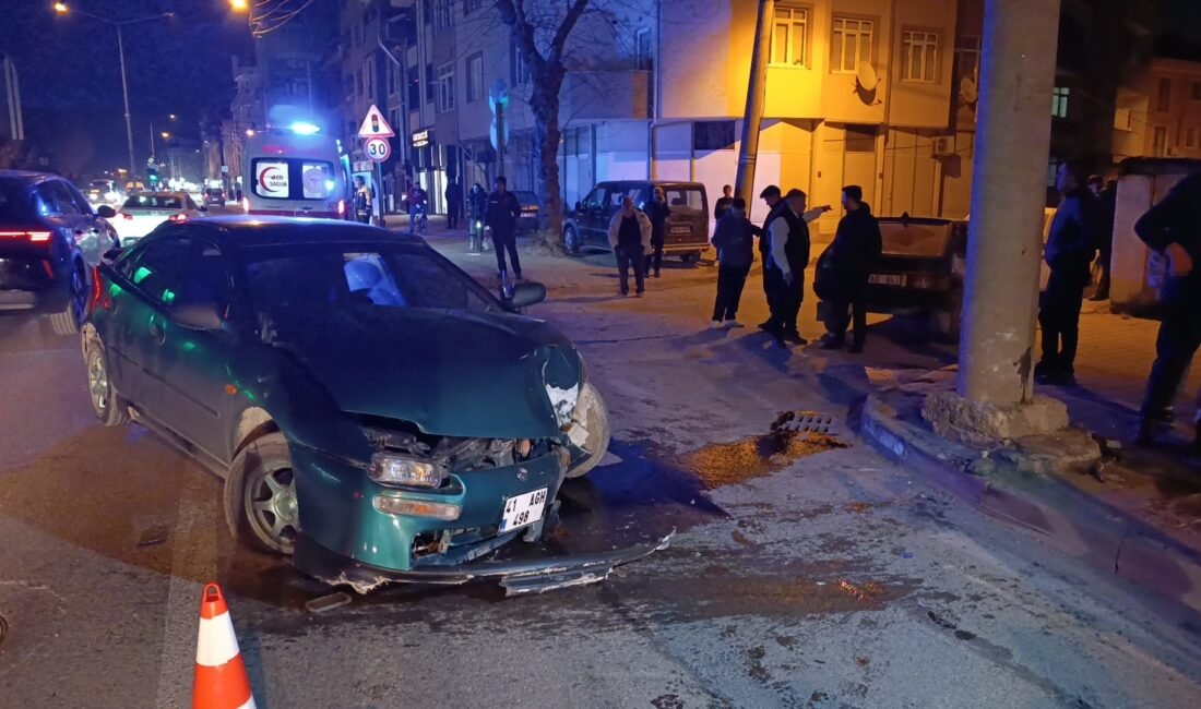 Yavuz YILMAZ/ İNEGÖL(Bursa), (DHA)- BURSA'nın İnegöl ilçesinde virajlı yolda sürücüsünün