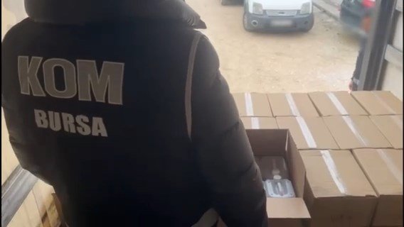 Mehmet İNAN/BURSA, (DHA)- BURSA'da sahte alkol üretenlere yönelik düzenlenen operasyonda