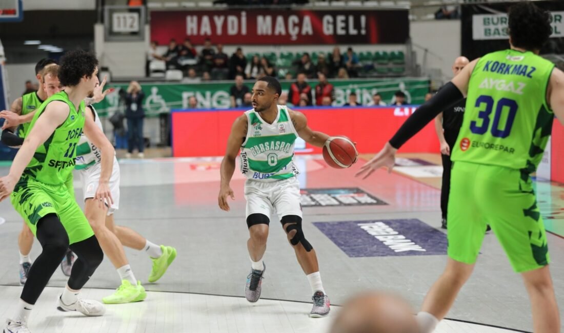 Bursaspor Basketbol – Tofaş: 113-115 Ebru VARDAR / BURSA, (DHA) SALON: Tofaş Spor Salonu HAKEMLER: