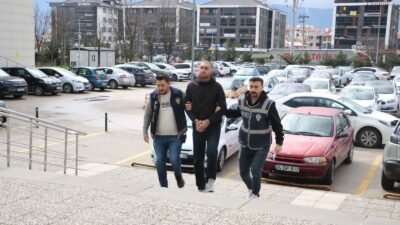 Mutlu YUCA/BOLU, (DHA)- BOLU’da park halindeki TIR’ı çalıp gittiği eski