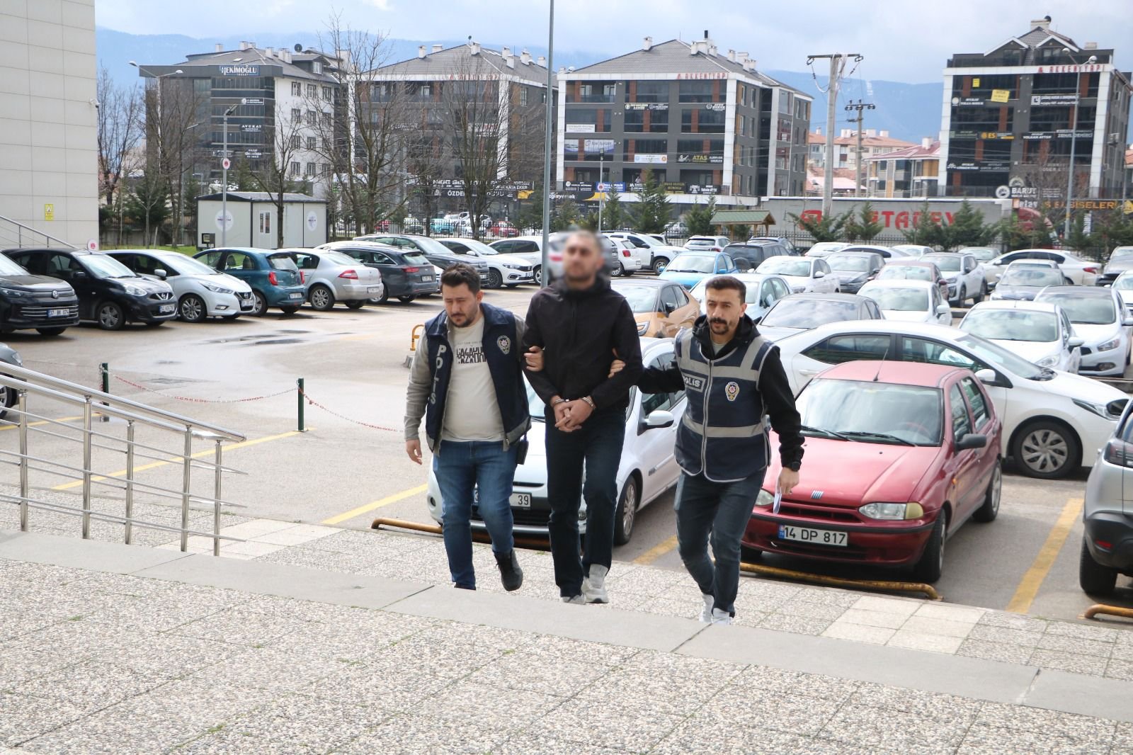 Mutlu YUCA/BOLU, (DHA)- BOLU’da park halindeki TIR’ı çalıp gittiği eski