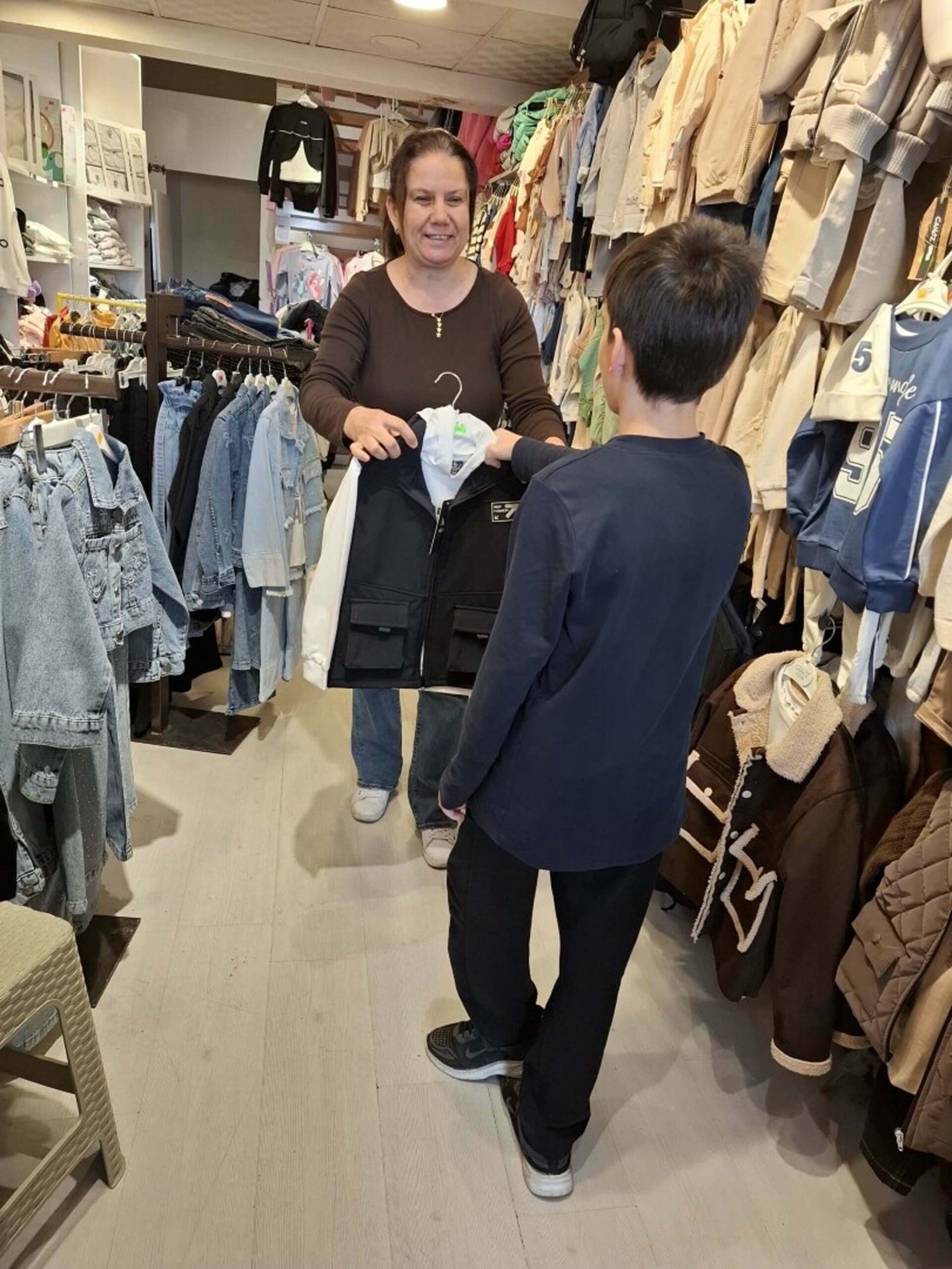 Nevra UÇKAÇ/İZMİR, (DHA)-İZMİR'in Bornova ilçesi Çamdibi semtinde yaşayan Ömür Tikveşli