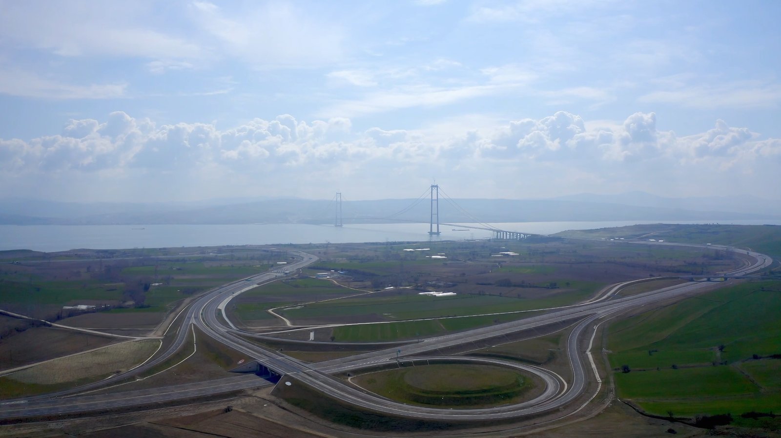 ANKARA, (DHA)- ULAŞTIRMA ve Altyapı Bakanı Abdulkadir Uraloğlu, 1915 Çanakkale