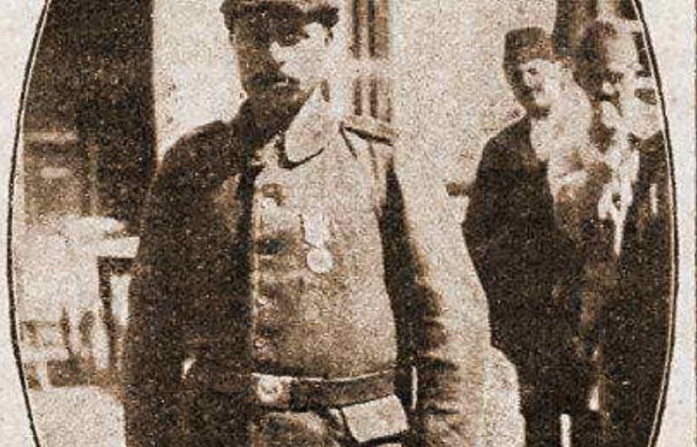 Mehmet İNAN/YENİŞEHİR (Bursa), (DHA)- ÇANAKKALE Savaşı’nda, boğazdan geçen Fransız denizaltısı