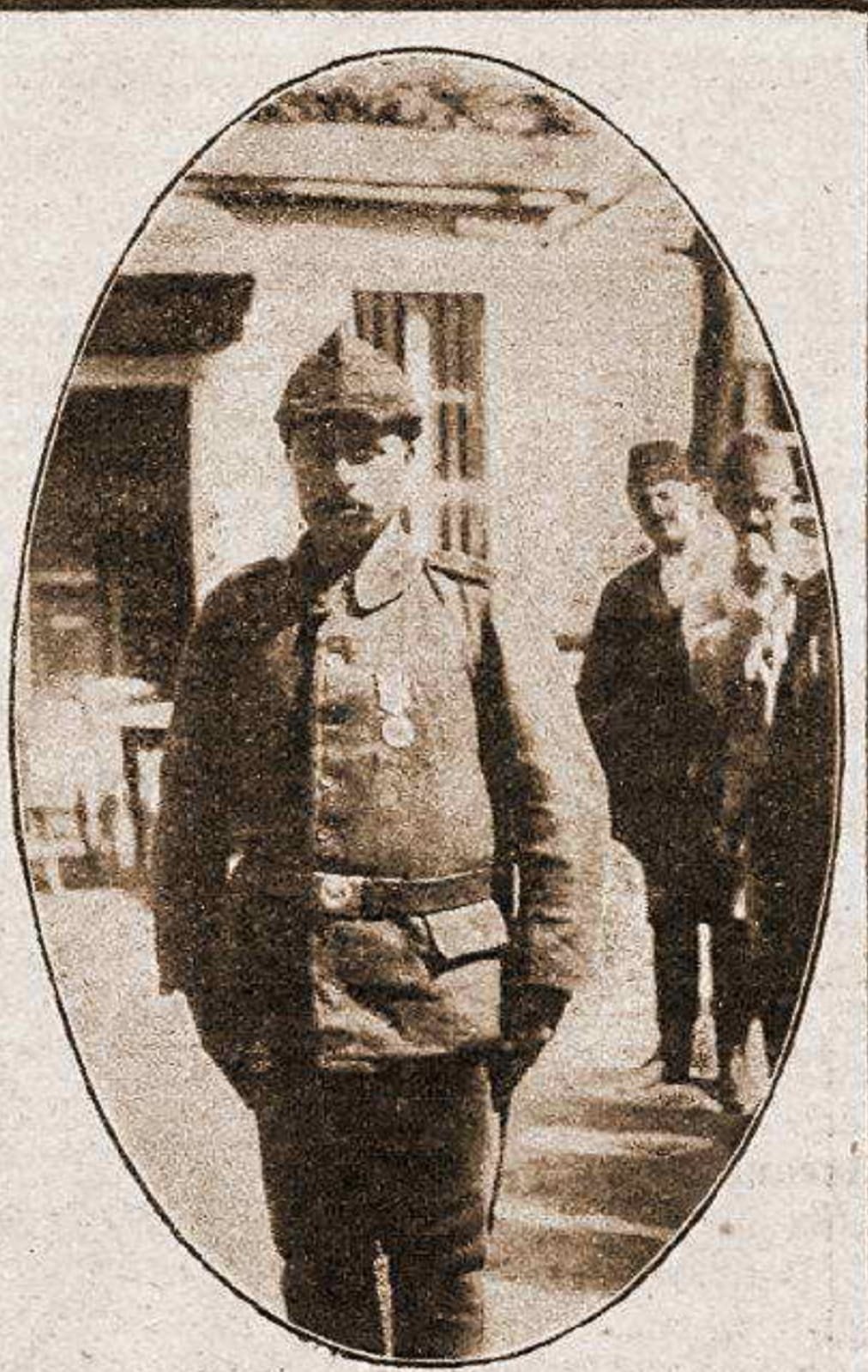 Mehmet İNAN/YENİŞEHİR (Bursa), (DHA)- ÇANAKKALE Savaşı’nda, boğazdan geçen Fransız denizaltısı