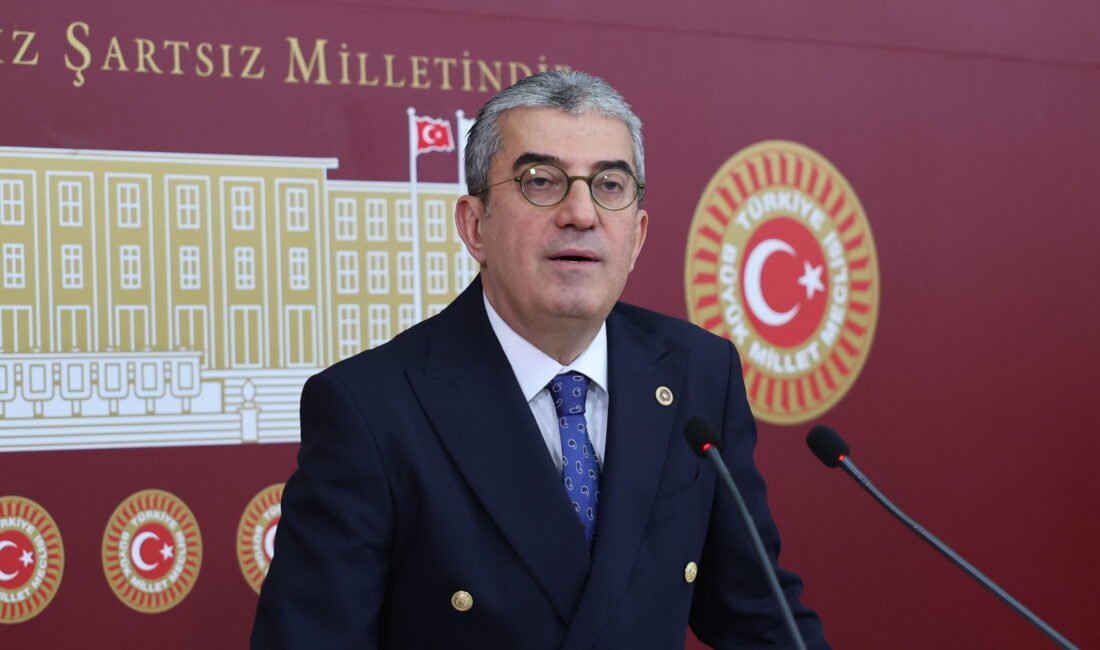CHP’li Günaydın: İktidar, emekliye ikramiye farkı vermemeyi müjde olarak anlatabiliyor Aliekber METE/ANKARA, (DHA)- CHP Küme Başkanvekili Gökhan Günaydın, "23 yıllık