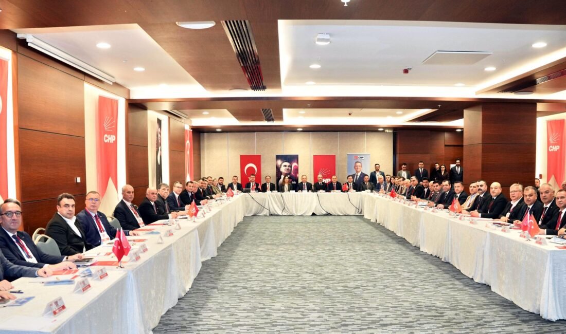 Mehmet YİRUN-Mehmetcan ARSLAN/TEKİRDAĞ, (DHA)- CHP Genel Başkan Yardımcısı Gökan Zeybek,