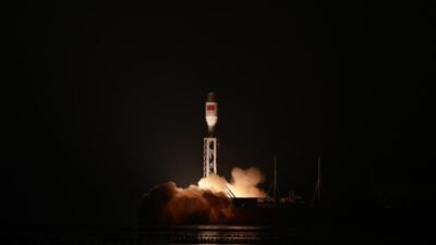 ÇİN, (DHA) - ÇİN, ‘CentiSpace 02’ navigasyon uydu grubunu uzaya