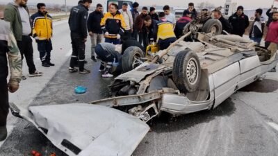 Hasan ÇETİN/ ALACA(Çorum), (DHA)- ÇORUM’un Alaca ilçesinde kontrolden çıkan otomobilin