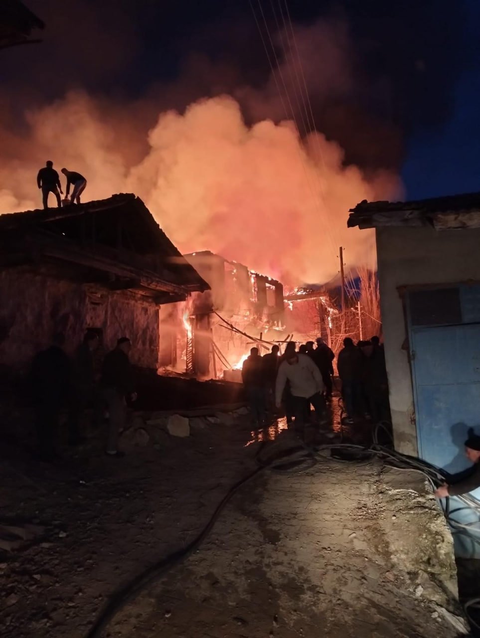 Mehmet KABA/İSKİLİP, (Çorum), (DHA)- ÇORUM’un İskilip ilçesinde çıkan yangında; 2