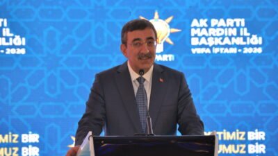 İFTAR PROGRAMINA KATILDI Cumhurbaşkanı Yardımcısı Cevdet Yılmaz, AK Parti Mardin