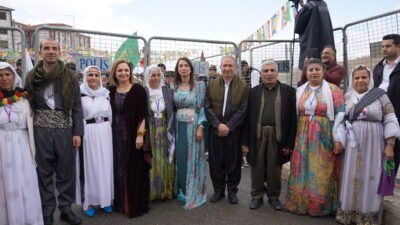 Sekvan KÜDEN/ŞIRNAK, (DHA)- ŞIRNAK’ta nevruz kutlamaları kapsamında düzenlenen etkinlikte konuşan