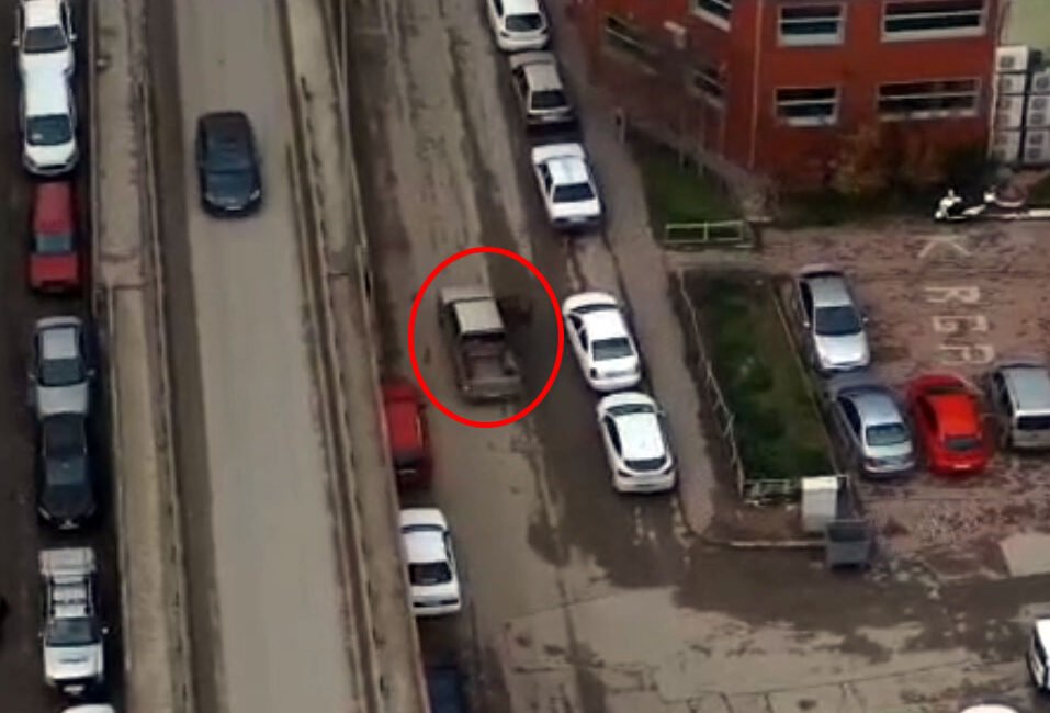 Burak CAN/KIRIKKALE, (DHA)- KIRIKKALE'de polis uygulamasından kaçmak için otomobille ters