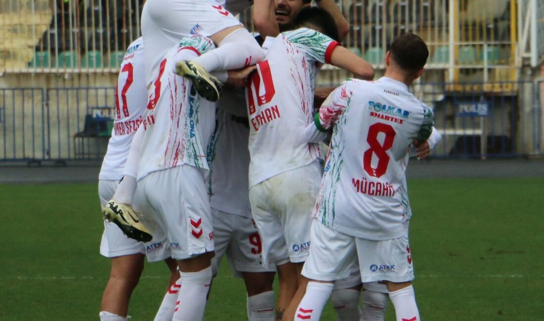 DENİZLİ, (DHA)- STAT: Denizli Atatürk HAKEMLER: Murat Durgutluoğlu, Mehmet Sonay,