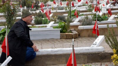 Ömer KOÇ/KAHRAMANMARAŞ, (DHA)-KAHRAMANMARAŞ'ta 6 Şubat merkezli depremlerde yakınlarını kaybedenler, Ramazan