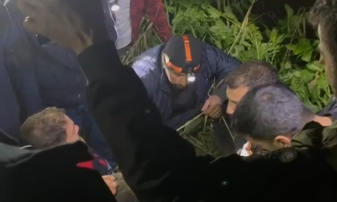 Alican GÜMÜŞ/ HATAY, (DHA)- HATAY’da evinin yakınında oynarken dengesini kaybedip