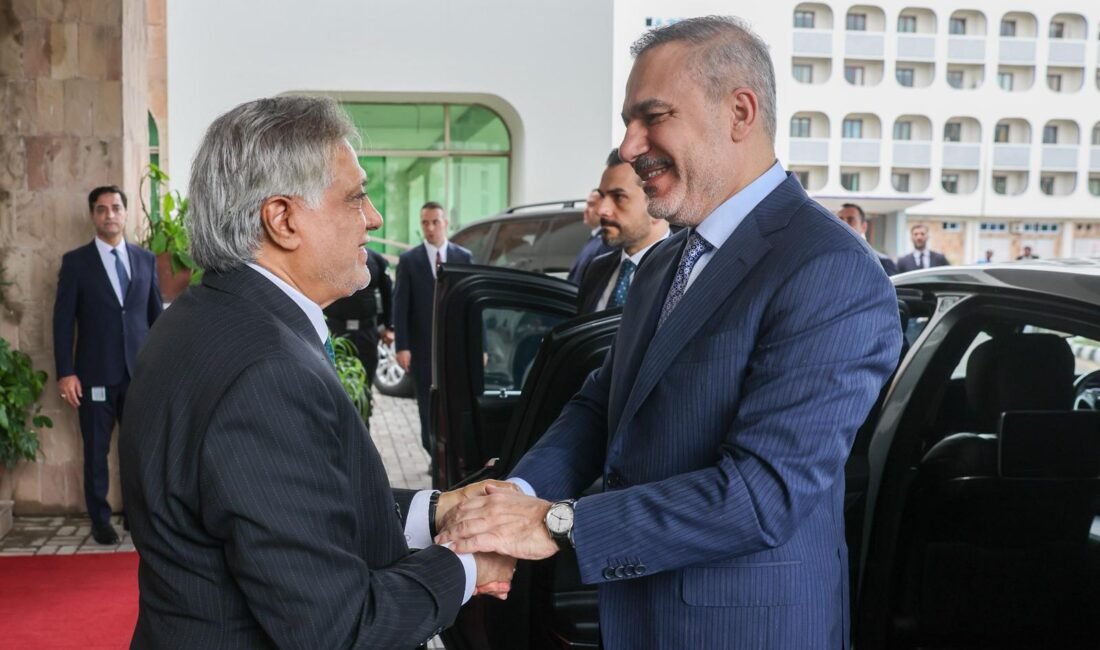 PAKİSTAN, (DHA) - DIŞİŞLERİ Bakanı Hakan Fidan, Pakistan Dışişleri Bakanı