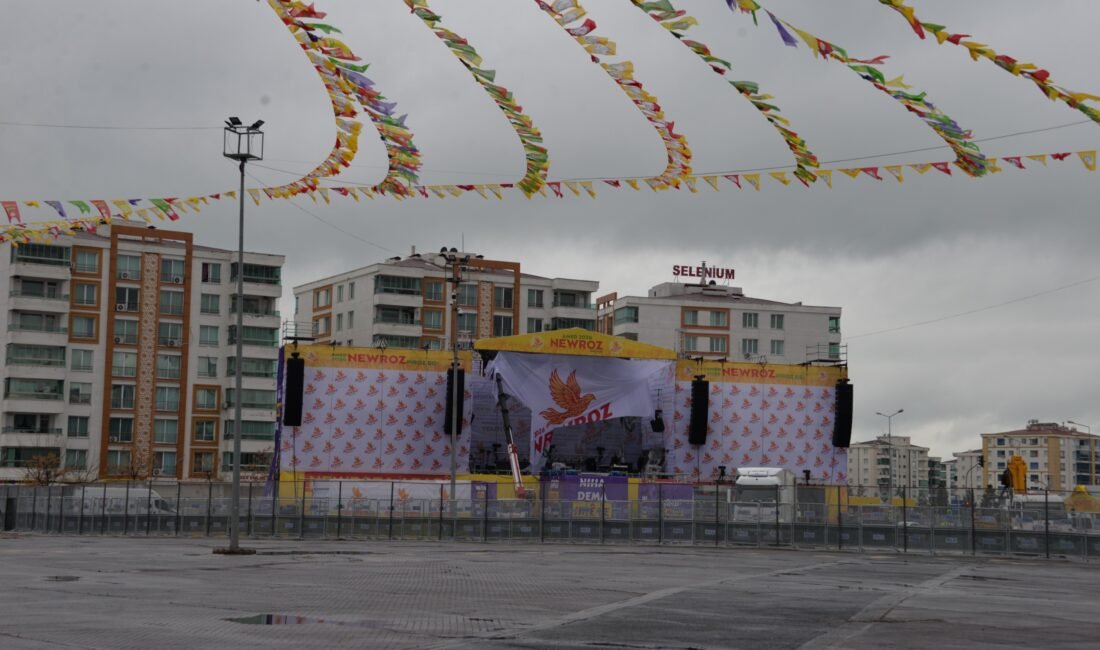 Gıyasettin TETİK-Seyfettin EKEN/DİYARBAKIR, (DHA)- DİYARBAKIR'da yarın düzenlenecek nevruz kutlamaları için