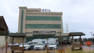 Seyfettin EKEN/DİYARBAKIR, (DHA)-DİYARBAKIR’da otomobilin çarptığı Ahmet Akalp (57), kaldırıldığı hastanede