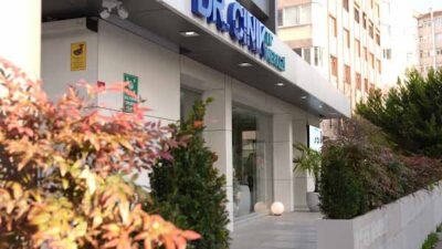 ANTALYA, (DHA) - DR. CİNİK Diş Kliniği, Antalya şubesinde diş