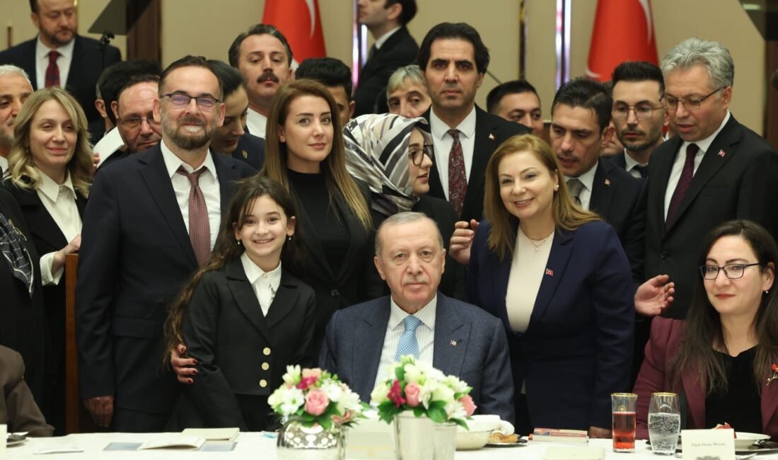 Selçuk BAŞAR-Efnan DEMİREREN/TRABZON, (DHA)- TRABZON’da katıldığı Amerikan Matematik Olimpiyatları’nda Türkiye