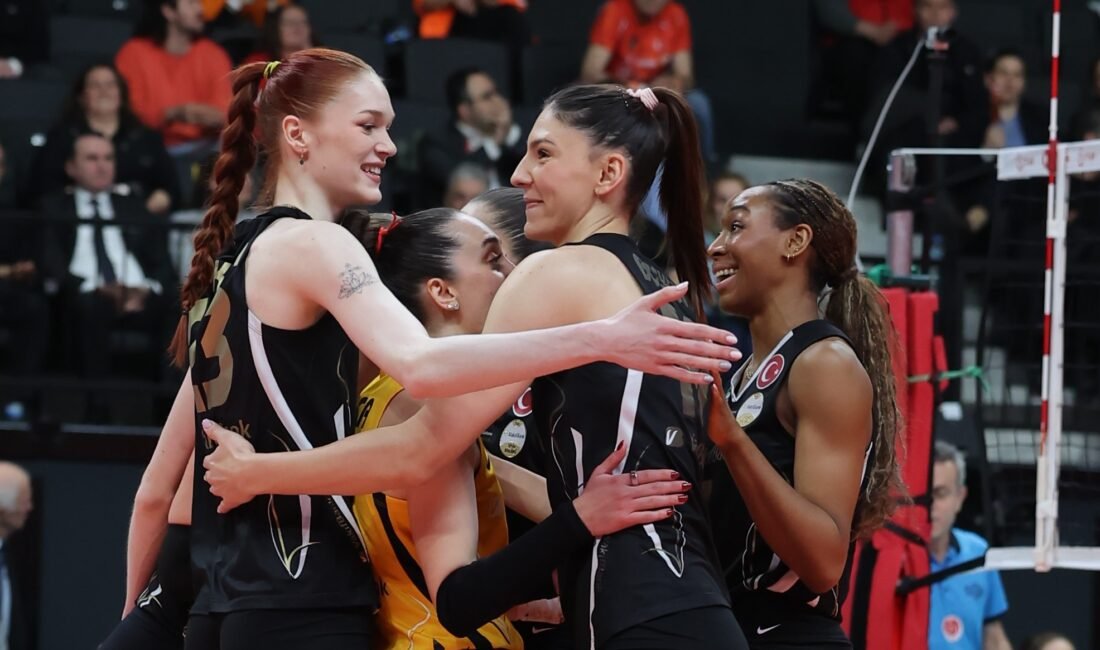 Eczacıbaşı Dynavit – VakıfBank: 0-3 İSTANBUL, (DHA)- SALON: Eczacıbaşı HAKEMLER: Caner Çildir, Mehmet Gül ECZACIBAŞI
