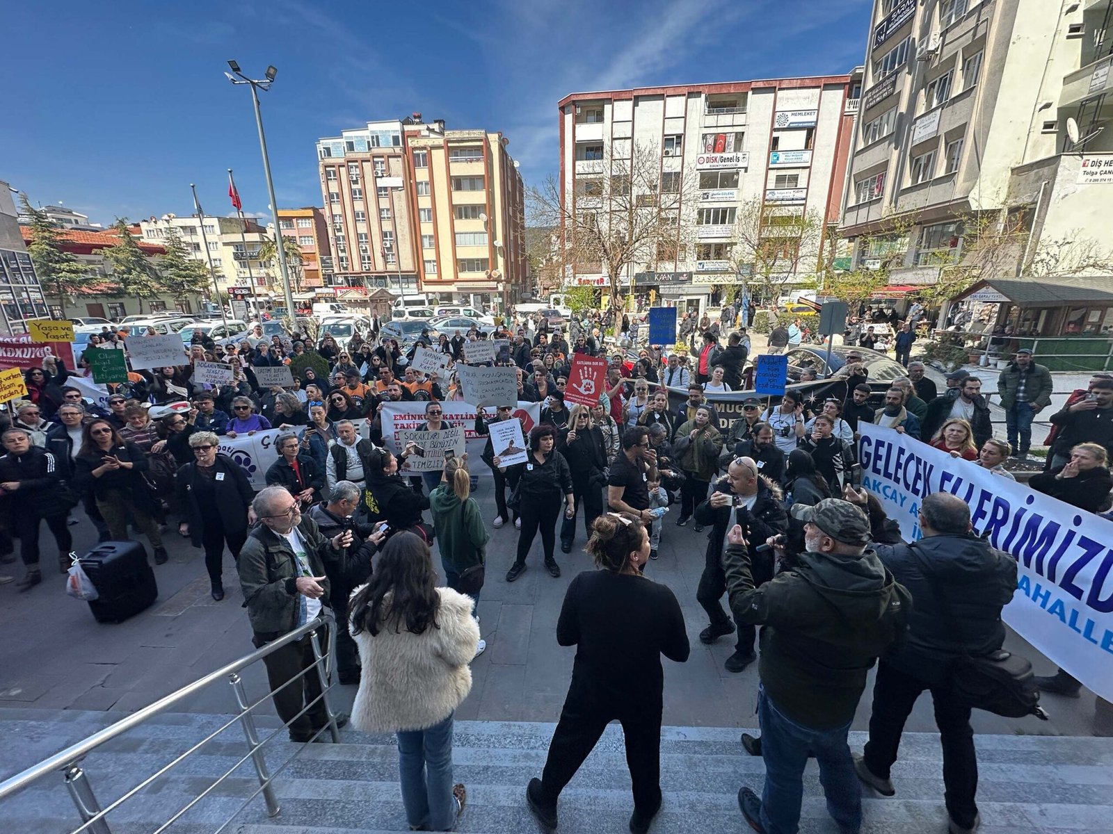 Abdulkadir AYDINIŞIK/ EDREMİT(Balıkesir), (DHA)- BALIKESİR'in Erdemit ilçesinde 9 gün önce