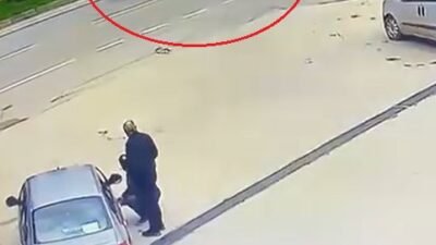 Yiğithan HÜYÜK/GEMLİK (Bursa), (DHA)- BURSA’nın Gemlik ilçesinde sürücüsünün el frenini