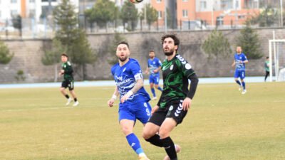 İlyas KAPLAN/KAYSERİ,(DHA)- STAT: Atatürk Spor Kompleksi Yan Saha HAKEMLER: Hasan