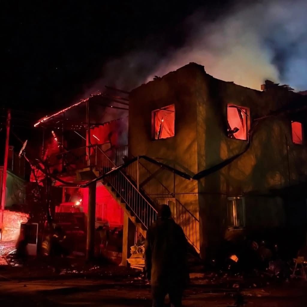 Furkan KAVUKLU/KAYSERİ, (DHA)- KAYSERİ’nin Develi ilçesinde iki katlı evde çıkan
