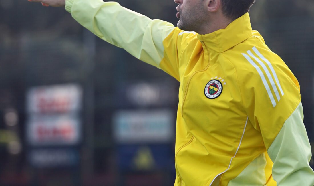 Fenerbahçe, Beşiktaş derbisi hazırlıklarına başladı İSTANBUL, (DHA)- FENERBAHÇE, Süper Lig'in 28’inci haftasında evinde Beşiktaş ile