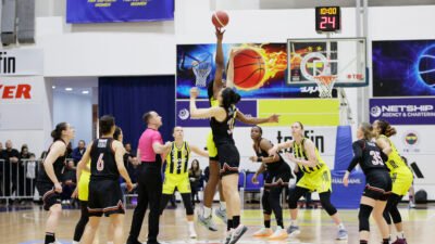 İSTANBUL, (DHA)- SALON: Fenerbahçe Metro Enerji HAKEMLER: Mesut Öztürk, Yarkın