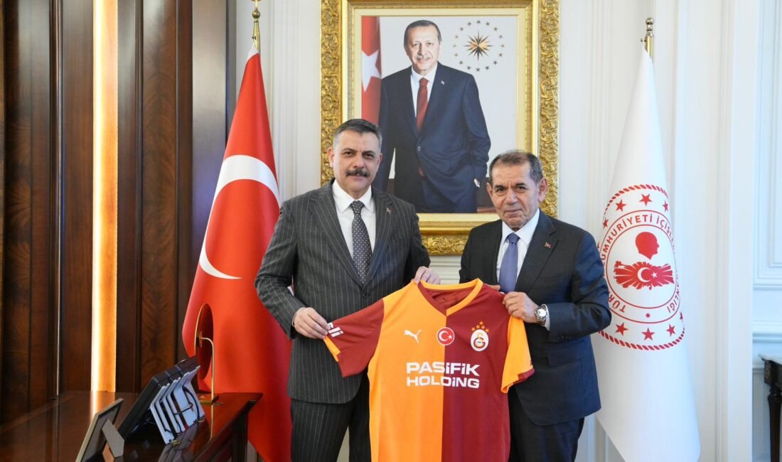 Serhan TÜRK / İSTANBUL, (DHA)- GALATASARAY Başkanı Dursun Özbek ve