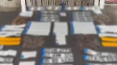 Nuray UZATMAZ/GAZİANTEP, (DHA)- GAZİANTEP’te polis ekipleri sahte plaka basımı yaptığı