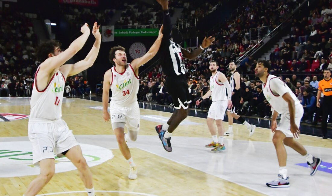 Ersan ERDOĞAN / MANİSA, (DHA)- SALON: Muradiye Spor Salonu HAKEMLER: