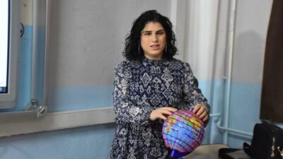 Nevra UÇKAÇ/İZMİR, (DHA)- İZMİR'in Buca ilçesindeki Burhan Özfatura Ortaokulu Toplumsal