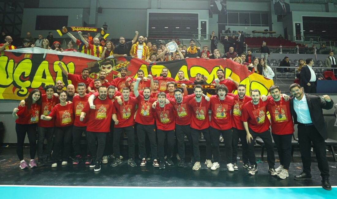 İZMİR, (DHA)- GÖZTEPE Erkek Hentbol Takımı, Erkekler 1'inci Lig Dörtlü