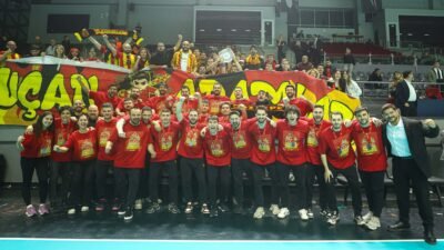 İZMİR, (DHA)- GÖZTEPE Erkek Hentbol Takımı, Erkekler 1'inci Lig Dörtlü